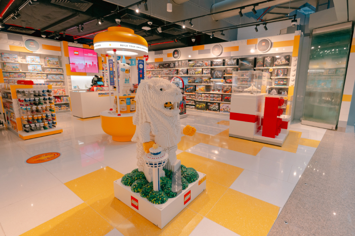 Interior of new LEGO® Airport Store at Terminal 3 (1)