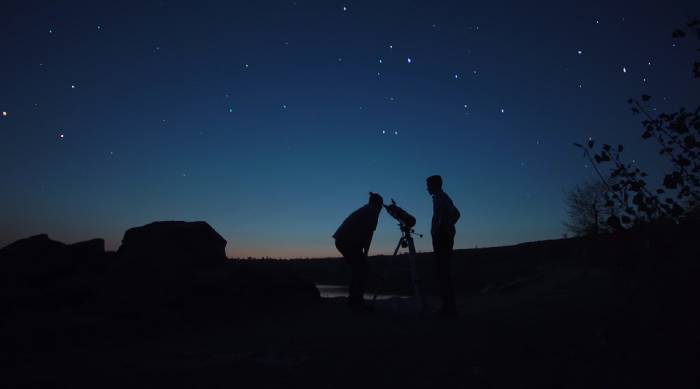 date idea stargazing
