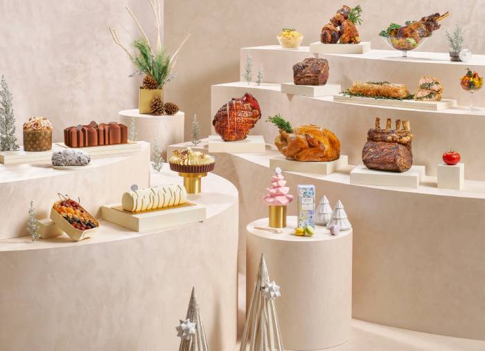 jw marriott log cakes