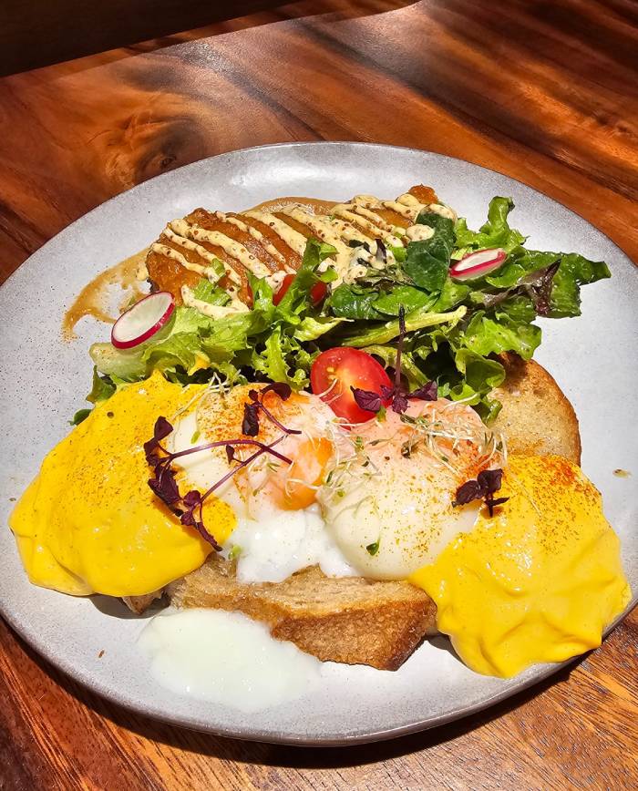 surrey hills woodleigh pork belly egg benny