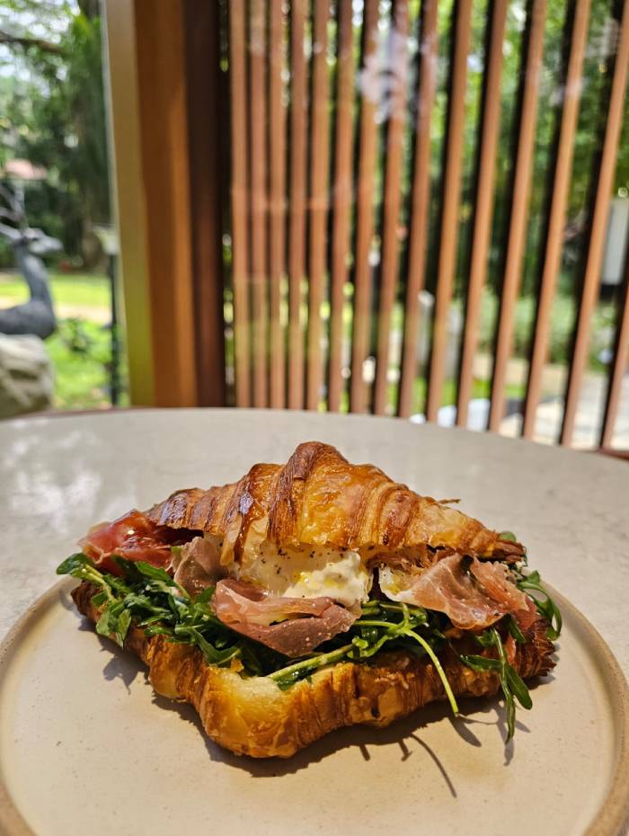 Burrata Cheese & Parma Ham Croissant