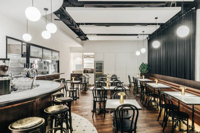 market bistro mbfc review interior 2