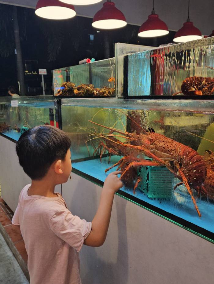 hey kee live seafood