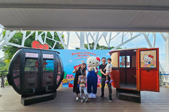 vintage cable car cabins mt faber