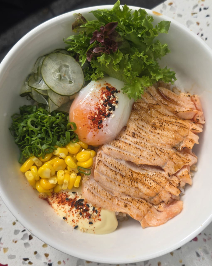 elephant grounds torched salmon donburi