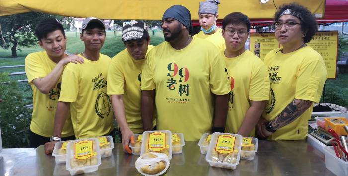 99 old trees durian delivery