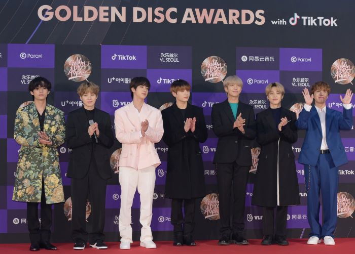 BTS-LV-AW21-Golden-Disc-Awards-20-Givenchy