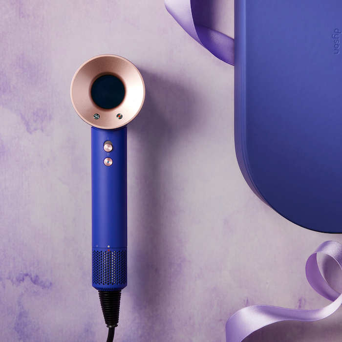Dyson Supersonic_Vinca Blue & Rosé_Peri flatlay
