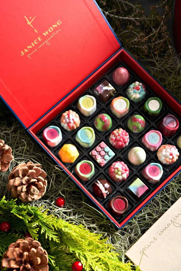 Janice Wong Box of 25 Christmas Edition
