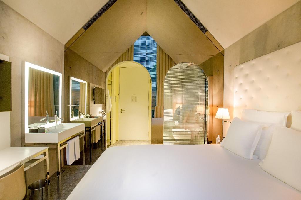 Mix and Stay package at M Social