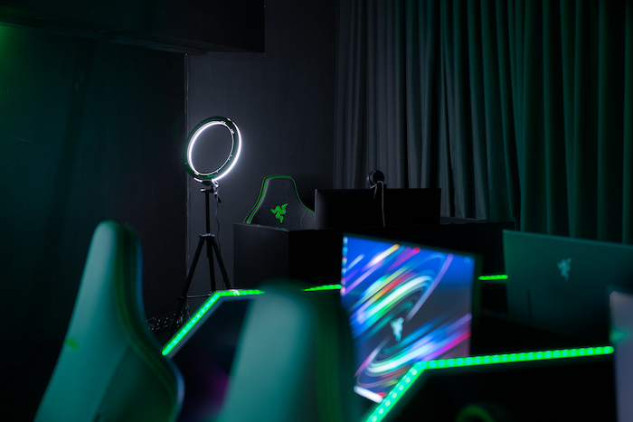 Razer Gamer & Streamer Suite - Streaming Booth