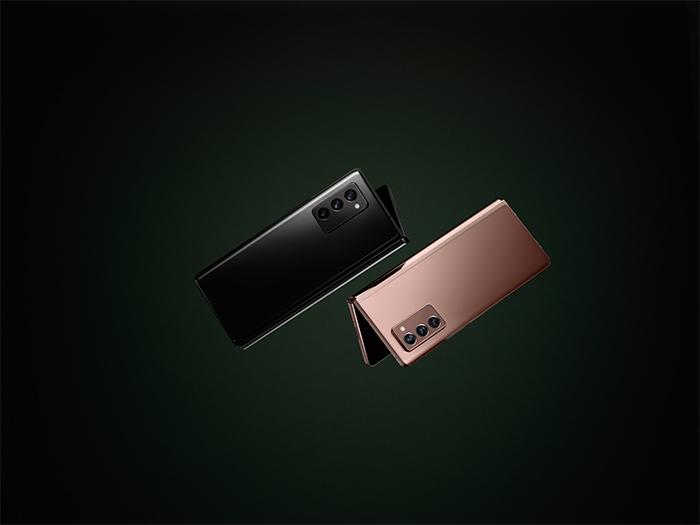 Samsung-Galaxy-Z-Fold2-singapore-1
