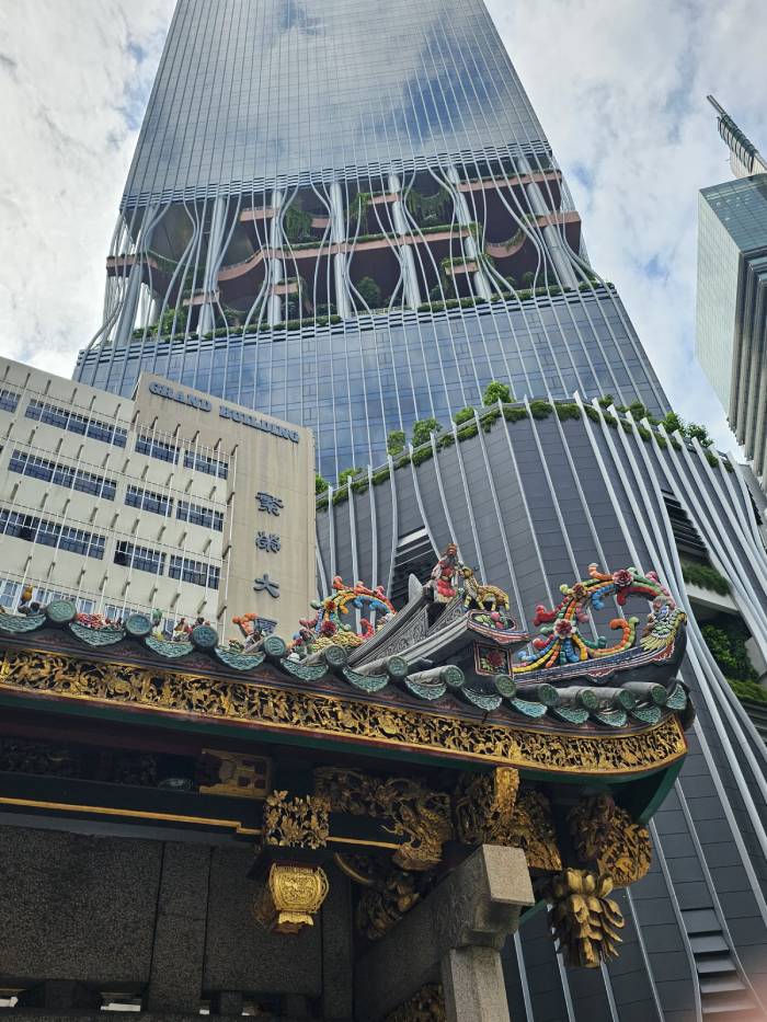 Yueh Hai Ching Temple