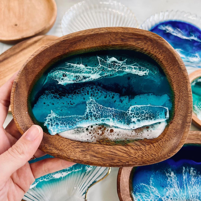 art workshops in singapore -resin art