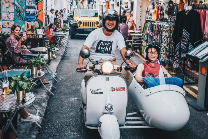 attraction-deals-2020-vespa-sidecar-tour