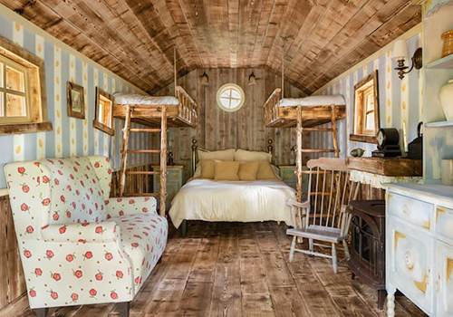 winnie the pooh airbnb bedroom