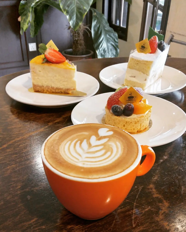 best cafes in batam - caffein cafe