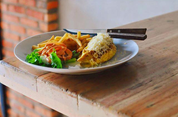 best cafes in batam - habit