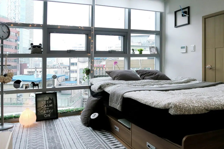 big-city-view-korea-airbnb