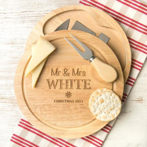christmas-gifts-for-foodies-gifts-less-ordinary-personalised-cheese-board