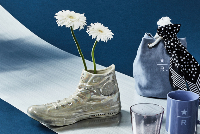 converse-starbucks-decorated-flower-vase