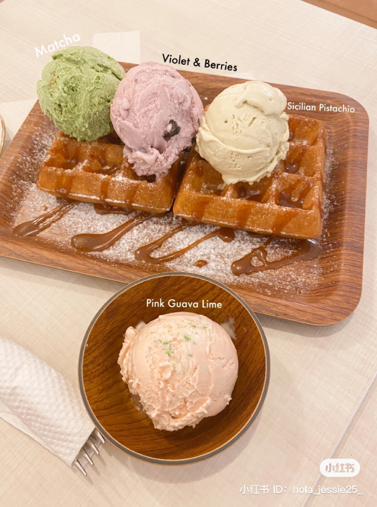 different ice cream flavours with waffles from Cotta