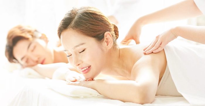 couple massage