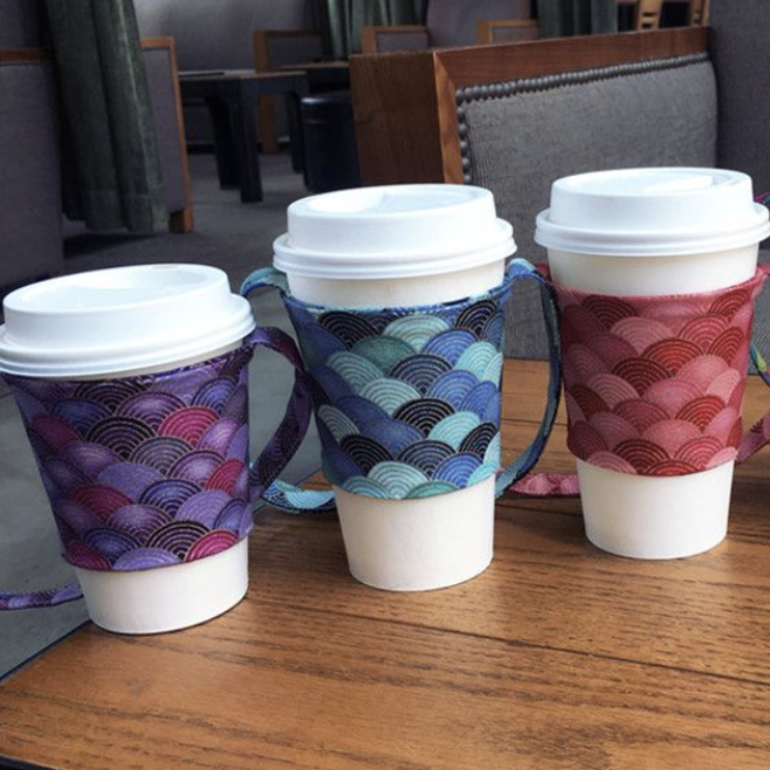 cute-bubble-tea-cup-holders-singapore-japanese-wave-design