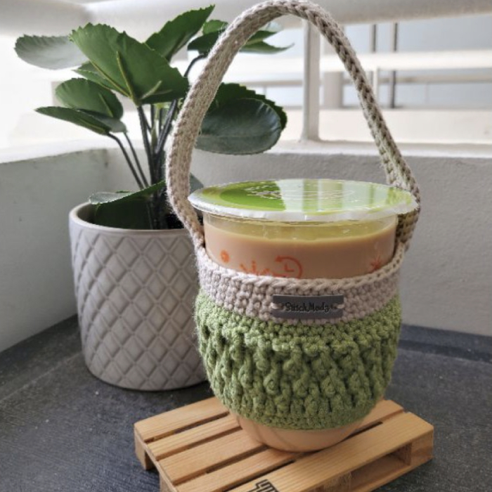 cute-bubble-tea-cup-holders-singapore-knitted-cotton-yarn