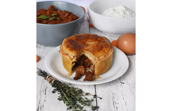 sashas-fine-foods-beef-guiness-pie