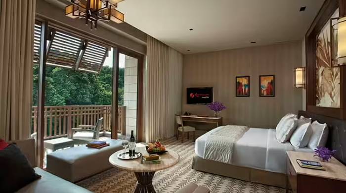 five star hotels singapore equarius