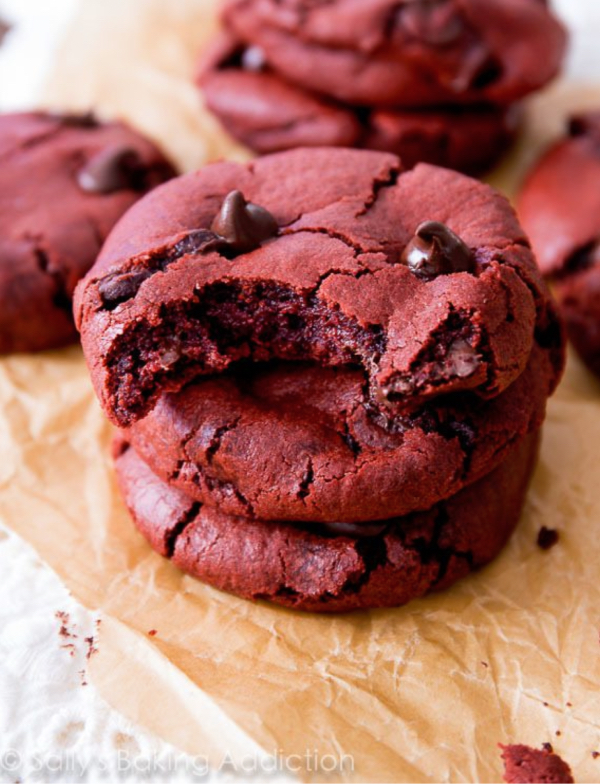 hari raya cookie recipes - red velvet chocolate chip cookies