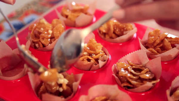 hari raya cookie recipes - honey cornflakes