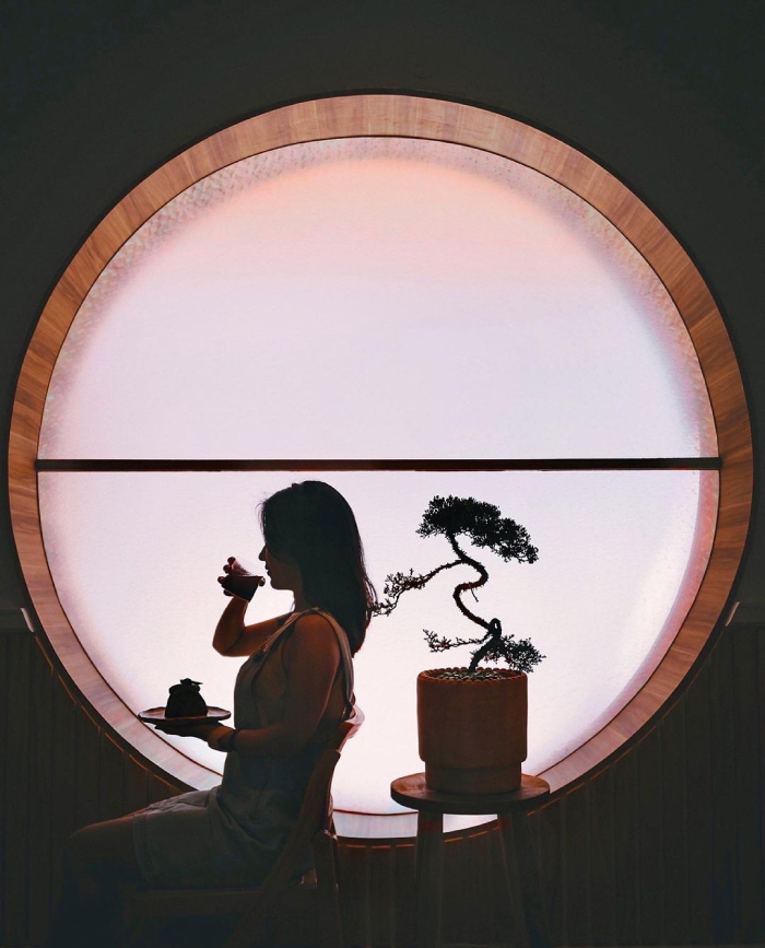 haus217 circle window