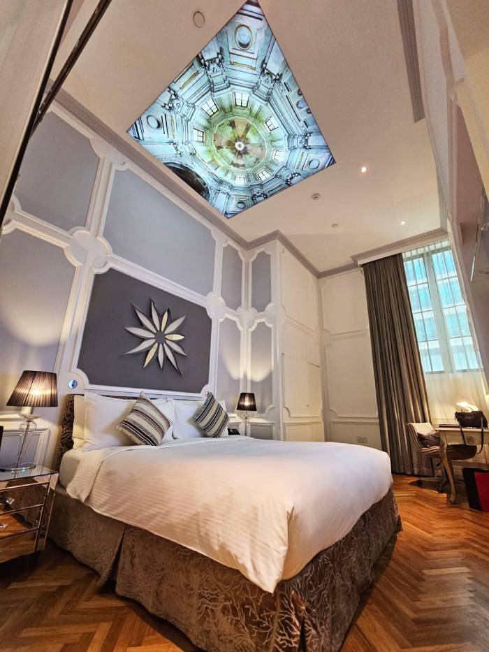 hotel telegraph deluxe room