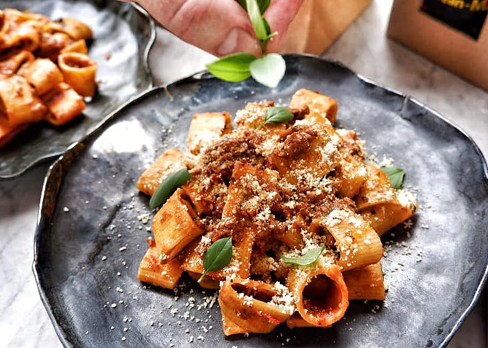 kid-friendly restaurants cafes open farm community food