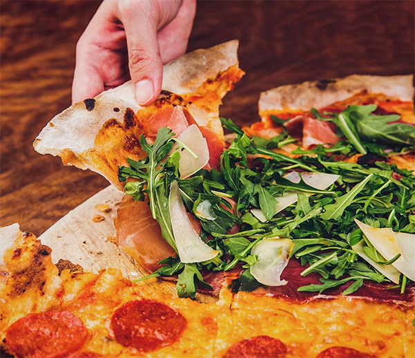 kid-friendly restaurants cafes peperoni pizzeria food