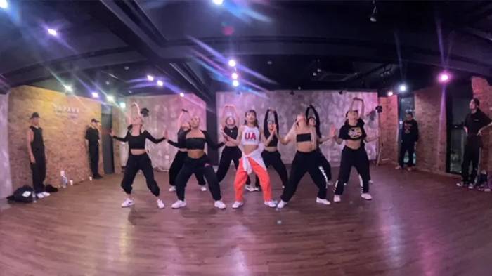 kpop dance class