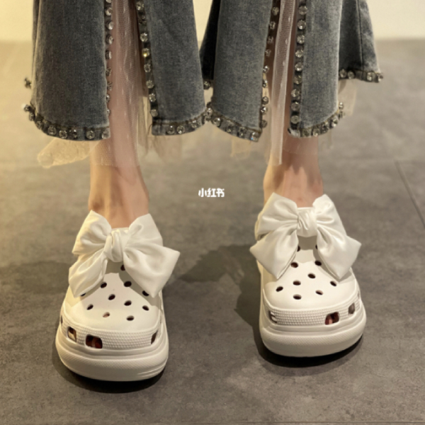minimalist crocs