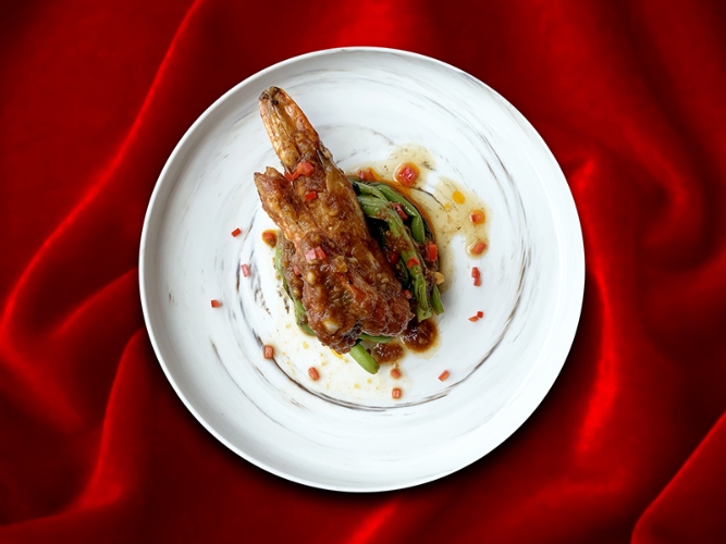 national-day-menu-promotions-Wok-fried-Tiger-Prawn-with-Water-Spinach-in-Spicy-Dried-Shrimp-Paste