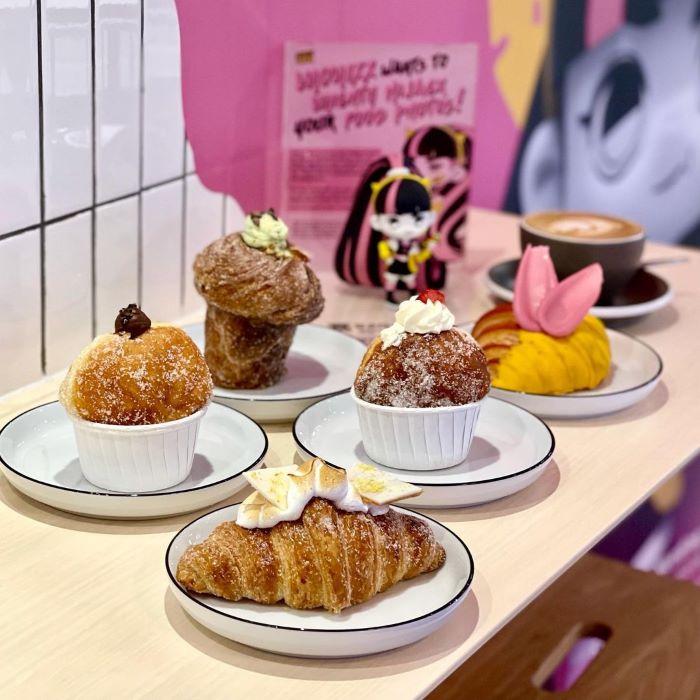 new-cafes-bakeries-singapore-mr-holmes-bakehouse-cruffin-2