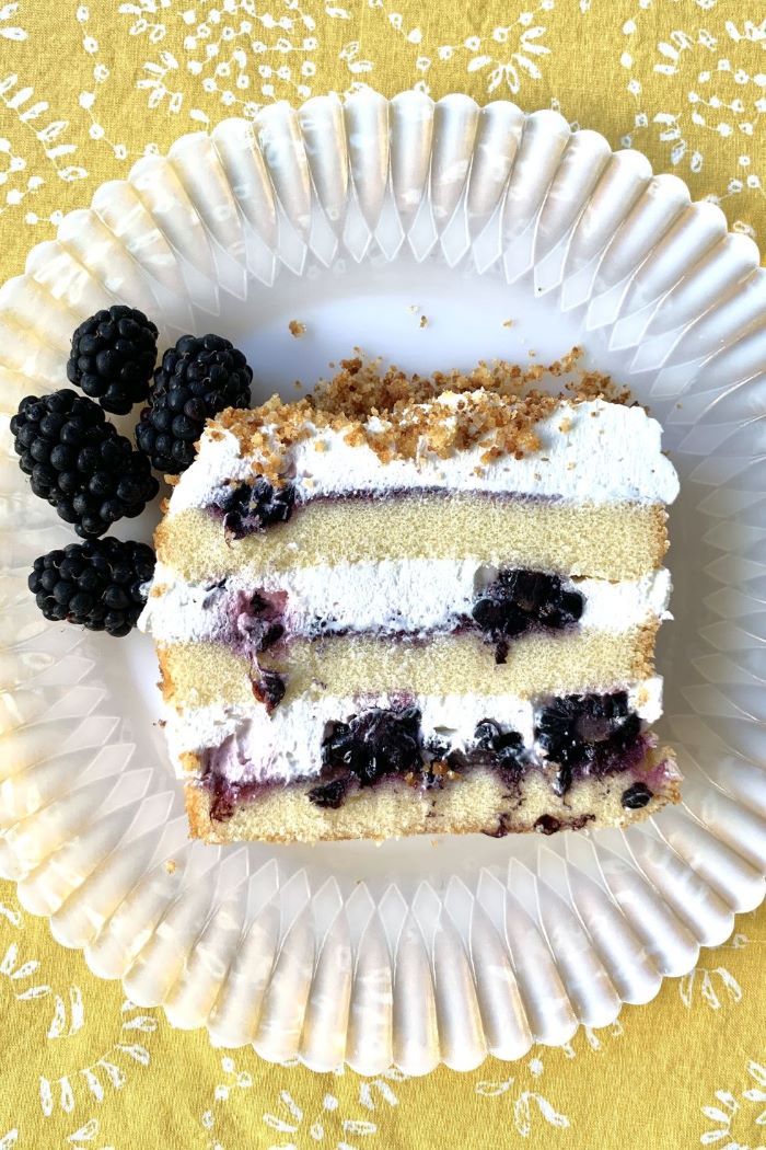 no-bake-desserts-blackberry-icebox-cake
