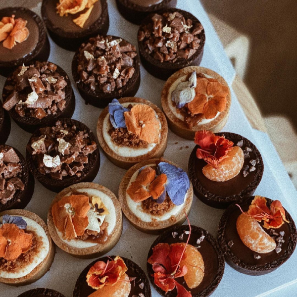 nona's little bakery