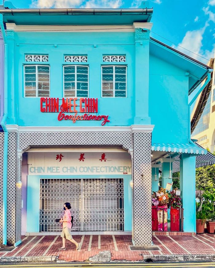 old-school-traditional-bakeries-chin-mee-chin-confectionery1