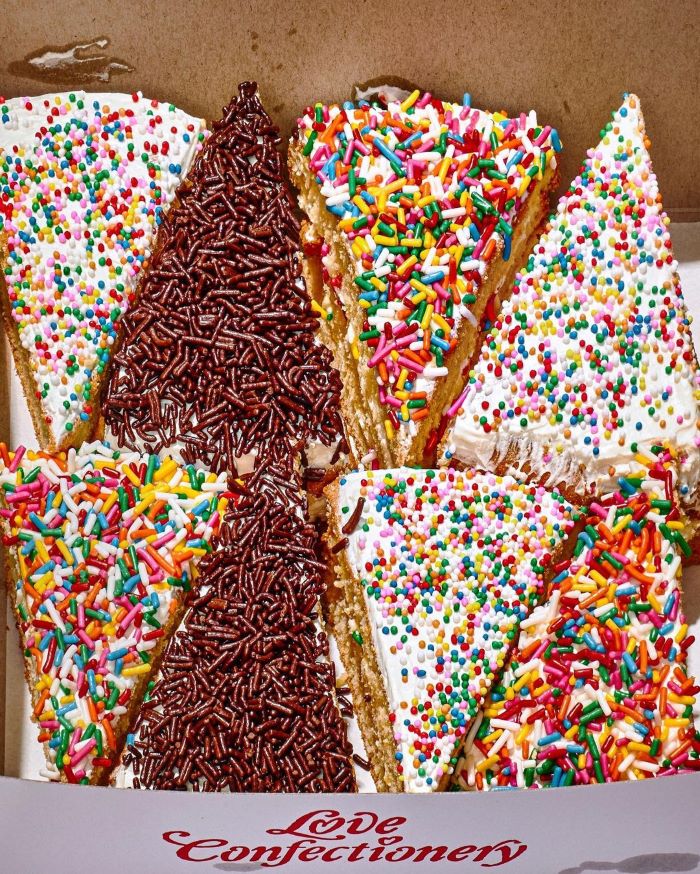 old-school-traditional-bakeries-love-confectionery2