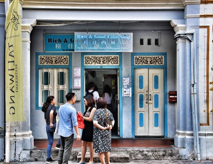 old-school-traditional-bakeries-rich-and-good1