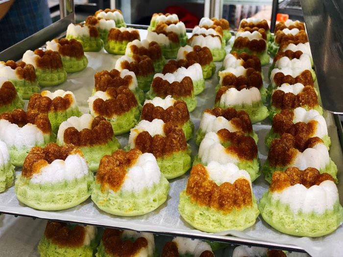 old-school-traditional-bakeries-tiong-bahru-galicier2