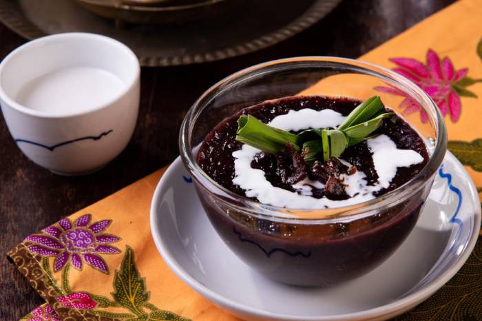 pulut hitam with fresh santan