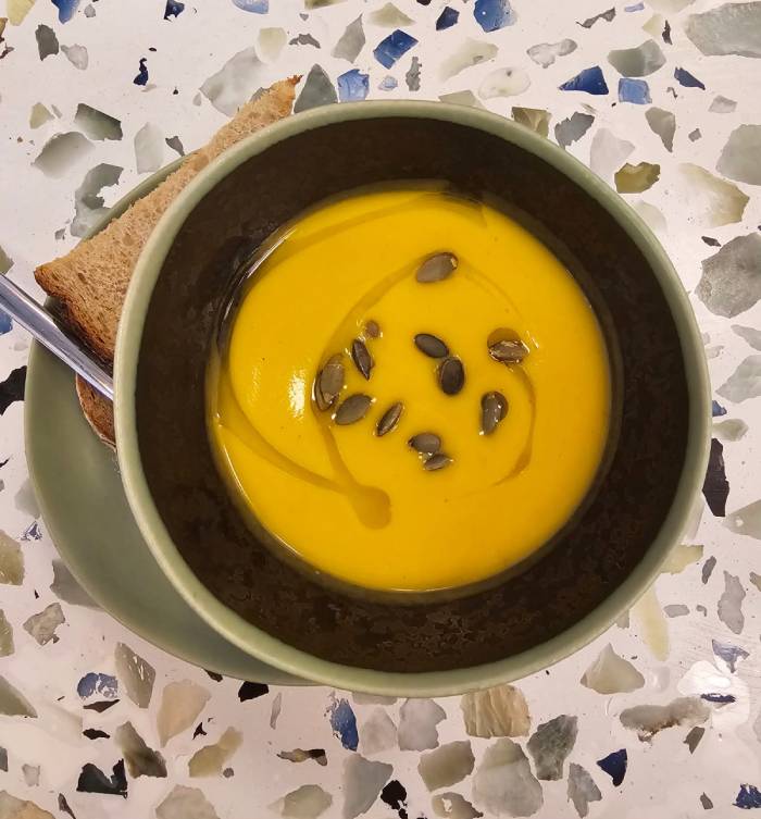 pumpkin soup glow