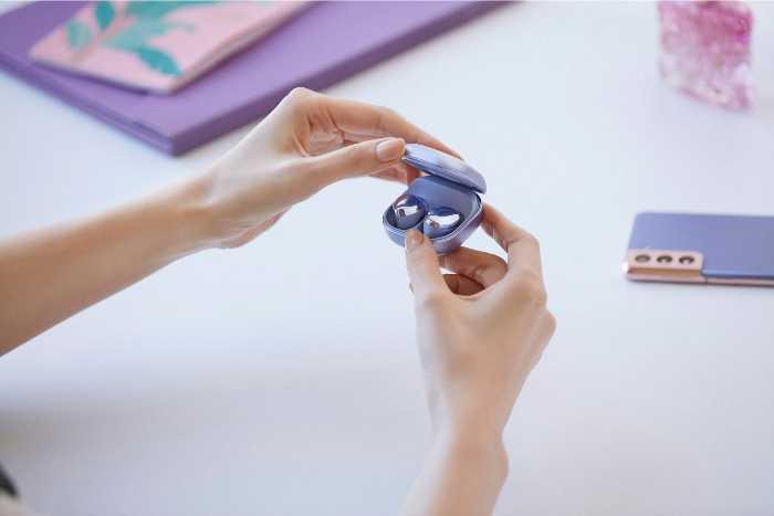 samsung-galaxy-buds-pro-open-case